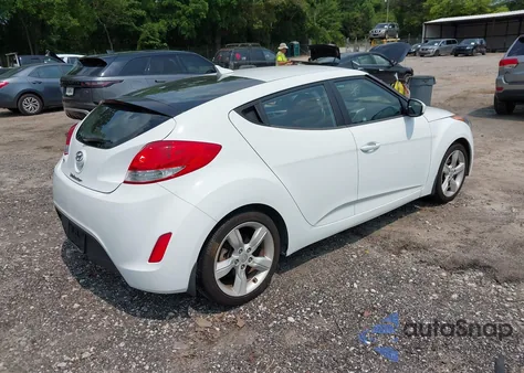 2015 Hyundai Veloster из США, поврежденный, VIN KMHTC6ADXFU232692